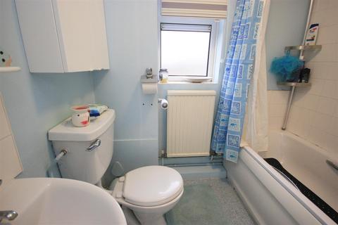 1 bedroom flat for sale, Nest Farm Crescent, Wellingborough NN8