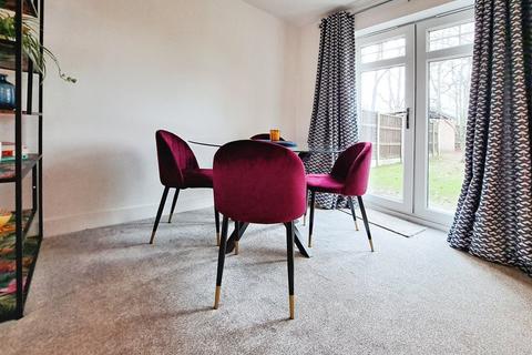 3 bedroom flat for sale, Cedarwood Close, Manchester, Greater Manchester, M22