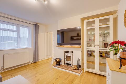 232 Blenheim Chase, Leigh-on-sea, SS9 3HQ