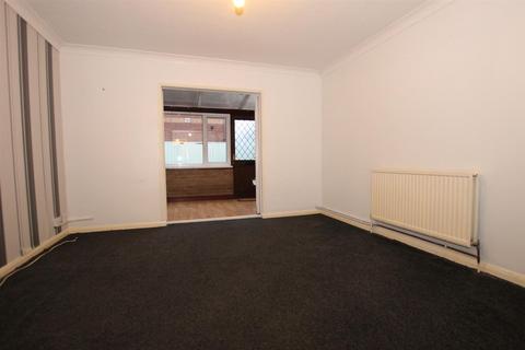 2 bedroom terraced house to rent, Meadow View Close, Ryde