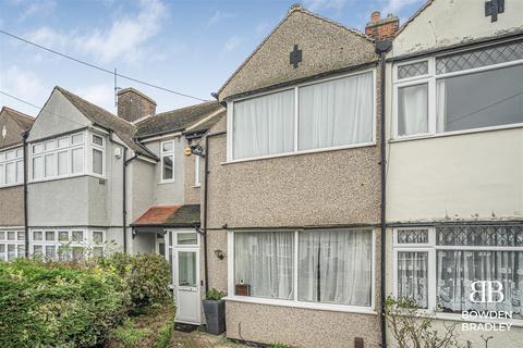 9 Inverness Drive, Ilford, IG6 3BW