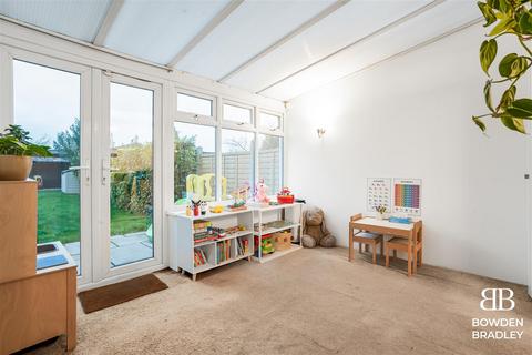 9 Inverness Drive, Ilford, IG6 3BW