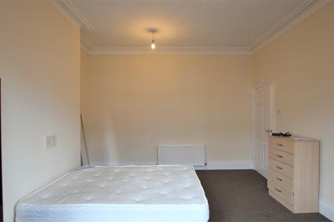 2 bedroom flat to rent, Glenthorn Road, Tyne and Wear NE2