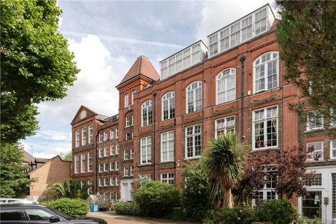 1 bedroom duplex for sale, Pages Walk, London