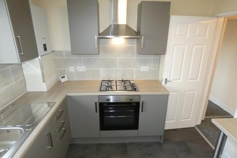 2 bedroom maisonette to rent, Ashfield Road, Blackpool, FY2 0BX