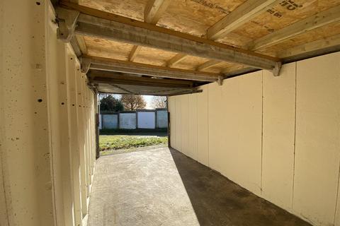 Garage to rent, St Francis Road, Salisbury SP1