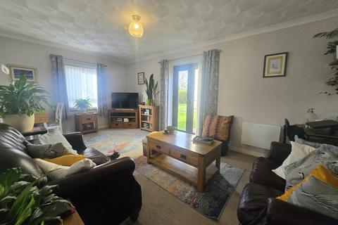 2 bedroom ground floor flat for sale, The Clicketts, Tenby, Pembrokeshire, SA70