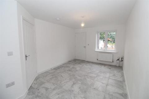 3 bedroom house to rent, Rhodfa Hughes, Cardiff CF3