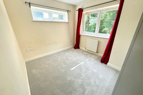 1 bedroom flat to rent, Millbrook Road East, Southampton SO15