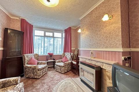 3 bedroom semi-detached house for sale, Newfield Crescent, Halesowen