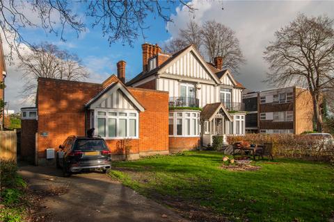 2 bedroom apartment for sale, Broom Road, Teddington, TW11