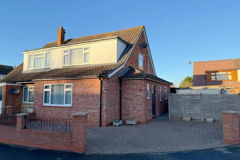 3 bedroom semi-detached house for sale, St. Swithins Drive, Lower Quinton, Stratford-Upon-Avon