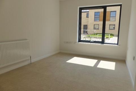 3 bedroom townhouse to rent, Moffat Way , Edinburgh EH16