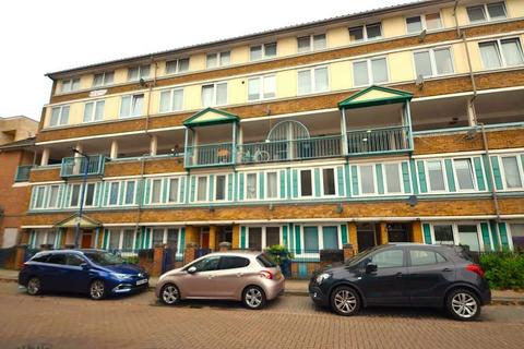 1 bedroom flat for sale, East Surrey Grove, Peckham, London, London, SE15 6EB