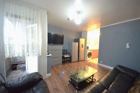 1 bedroom flat for sale, East Surrey Grove, Peckham, London, London, SE15 6EB