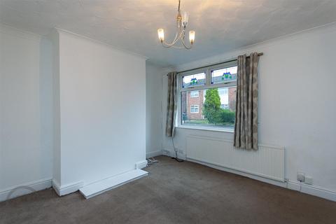 3 bedroom semi-detached house to rent, Duke Street, Astley, Manchester