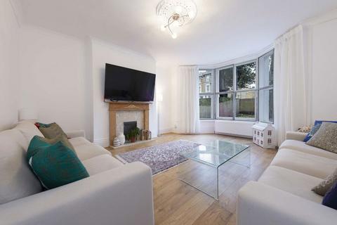 6 bedroom terraced house for sale, Evering Road, London N16