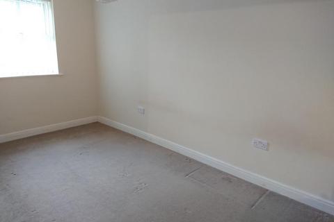 2 bedroom flat to rent, Marshes Fold, Parsonage Road, Walkden