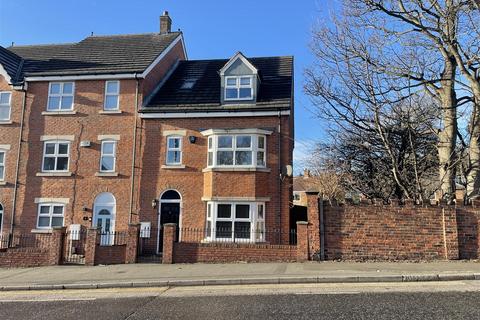 4 bedroom townhouse for sale, The Manse, Chester-le-street