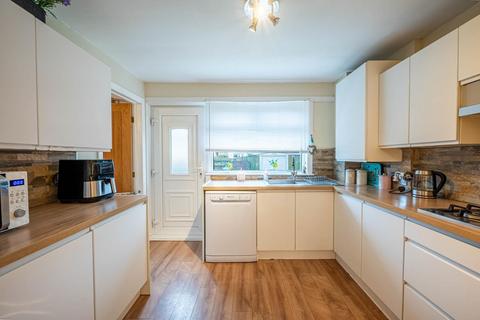 4 bedroom end of terrace house for sale, Carron Court, Cambuslang, Glasgow