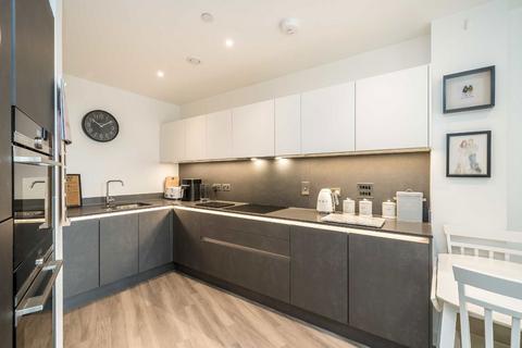 1 bedroom flat for sale, Avenue Road, London W3