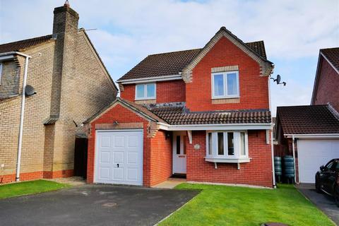 3 bedroom detached house for sale, Saffron Meadow, Calne