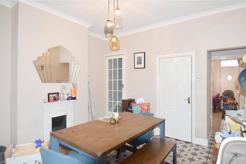 2 bedroom end of terrace house for sale, Kings Road, Kings Heath, Birmingham, B14