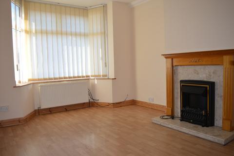 2 bedroom semi-detached bungalow to rent, Malcolm Drive, Northampton, Northamptonshire, NN5 5NJ