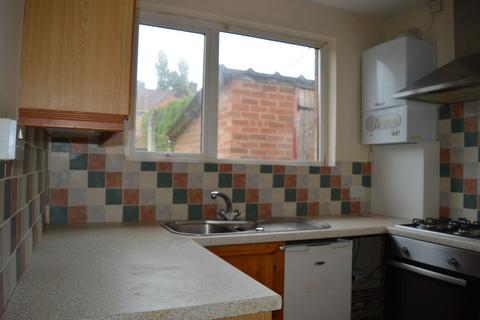 2 bedroom semi-detached bungalow to rent, Malcolm Drive, Northampton, Northamptonshire, NN5 5NJ