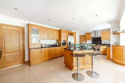 6 bedroom detached house for sale, South View Road, Pinner Hill, HA5