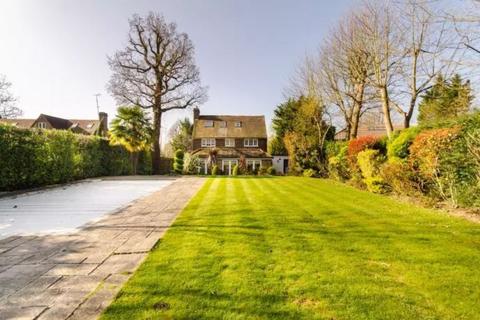 6 bedroom detached house for sale, South View Road, Pinner Hill, HA5