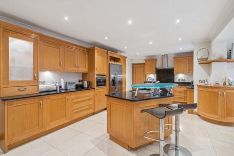 6 bedroom detached house for sale, South View Road, Pinner Hill, HA5