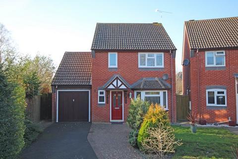 3 bedroom detached house to rent, Goldacre Close, Whitnash, Leamington Spa, Warwickshire, CV31