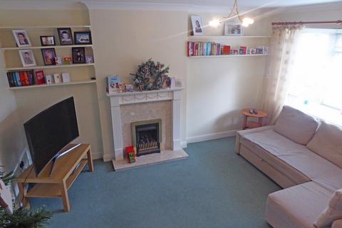 3 bedroom detached house to rent, Goldacre Close, Whitnash, Leamington Spa, Warwickshire, CV31