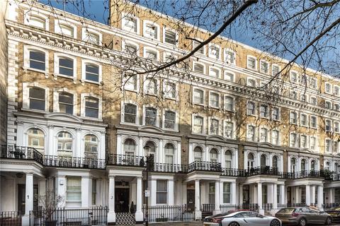 2 bedroom apartment for sale, Beaufort Gardens, SW3