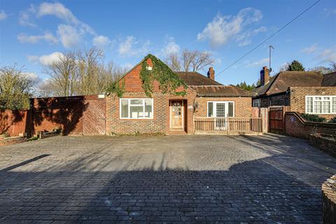 2 bedroom detached bungalow for sale, Coles Lane, Brasted TN16