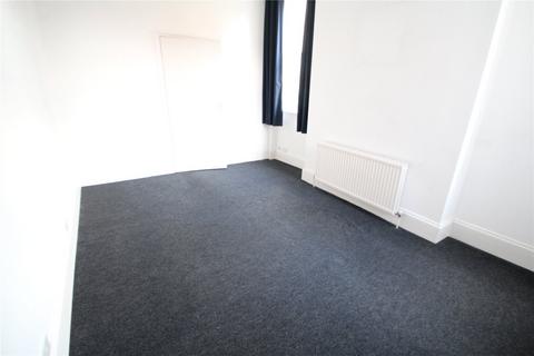 2 bedroom apartment to rent, Alexandra Grove, Finchley, London, N12