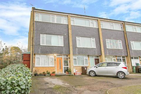 4 bedroom end of terrace house for sale, Effingham Close, Sutton SM2