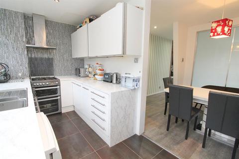 4 bedroom end of terrace house for sale, Effingham Close, Sutton SM2