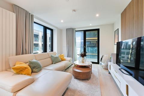 2 bedroom apartment for sale, John Cabot House, Royal Wharf, London, E16