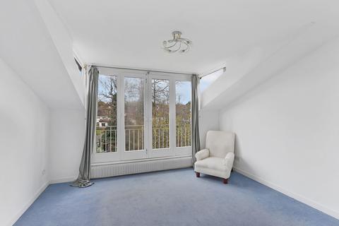 2 bedroom terraced house for sale, Palace Gardens, Buckhurst Hill, IG9