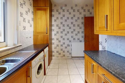 2 bedroom flat for sale, King Street, Newmains, Wishaw