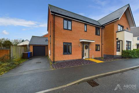 9 Ivinson Way, Bramshall, Uttoxeter, ST14 5BF