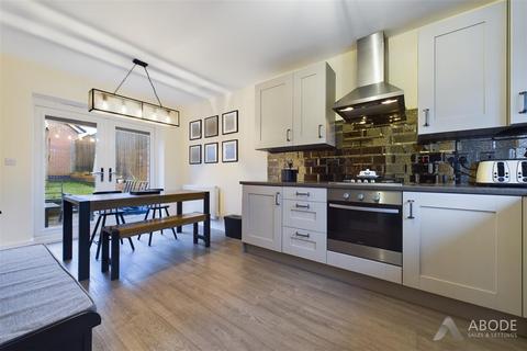 9 Ivinson Way, Bramshall, Uttoxeter, ST14 5BF