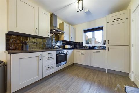 9 Ivinson Way, Bramshall, Uttoxeter, ST14 5BF