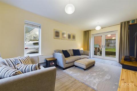 9 Ivinson Way, Bramshall, Uttoxeter, ST14 5BF