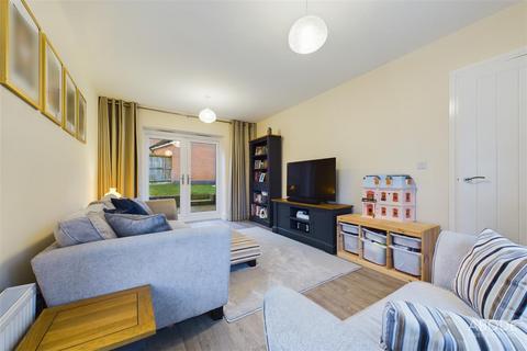 9 Ivinson Way, Bramshall, Uttoxeter, ST14 5BF