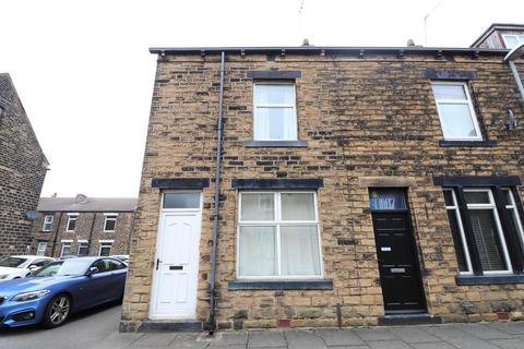 3 bedroom end of terrace house to rent, Oakroyd Mount, Stanningley, Pudsey, West Yorkshire, UK, LS28