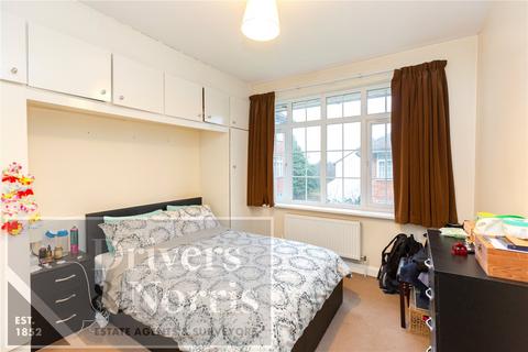 2 bedroom apartment to rent, Torrington Court, North Finchley, London, N12