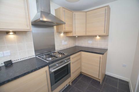 3 bedroom townhouse to rent, Kent Walk, Northampton NN5